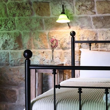 Stone Cellars Hotel Douma ภายนอก รูปภาพ